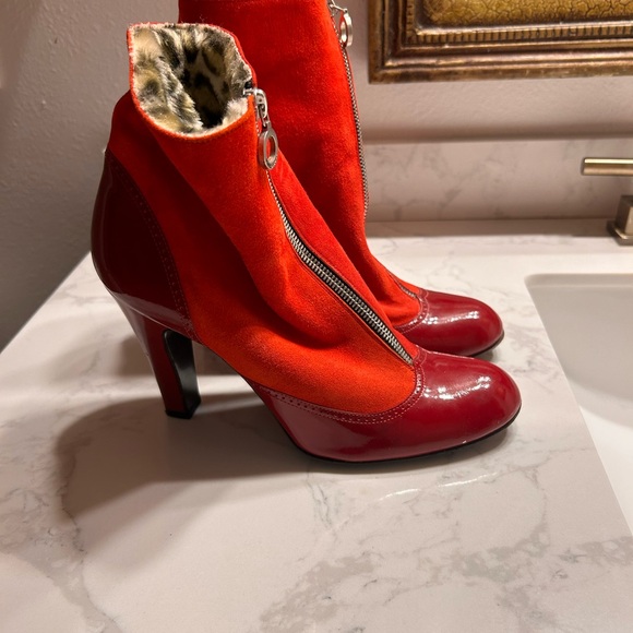 Vintage Marc Jacob’s red patent leather zip up bootie size 9 - Picture 3 of 7